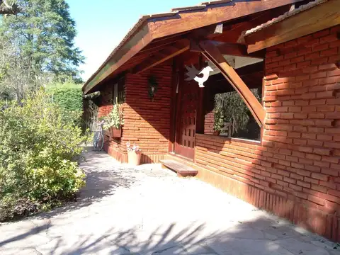 Casa 5 ambientes con 3 baños