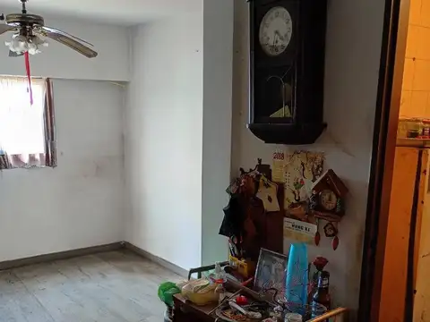 José León Suarez 100, Piso 5