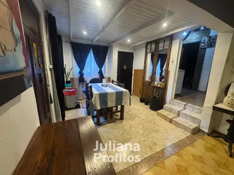 Depto Tipo Casa en Venta de 2 ambientes