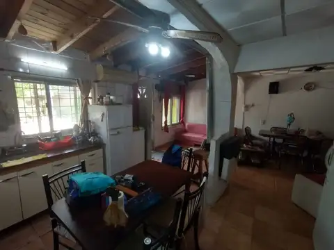 Casa 3 Ambientes + Local en Venta - Castelar Sur