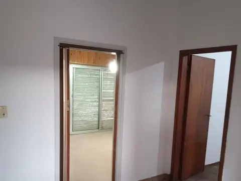 Depto Tipo Casa en Venta 40 años