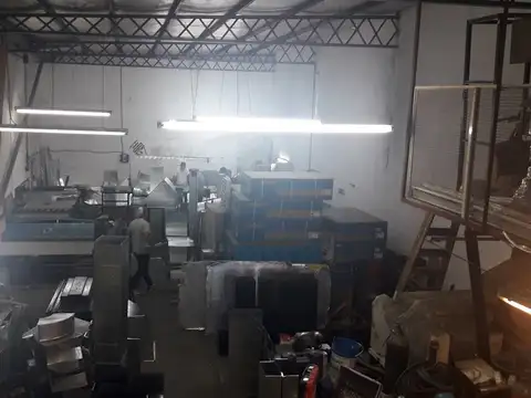 Galpon en Venta en Lomas Del Mirador, USD 190.000