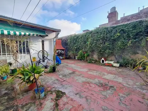 CASA INTERNA UNICA EN VENTA EN DEAN FUNES AL 500:IMPECABLE