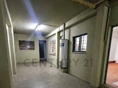 VENTA CASA CON TERRAZA Y DEPARTAMENTO CON GARAGE