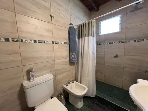 Casa 3 ambientes con 2 baños