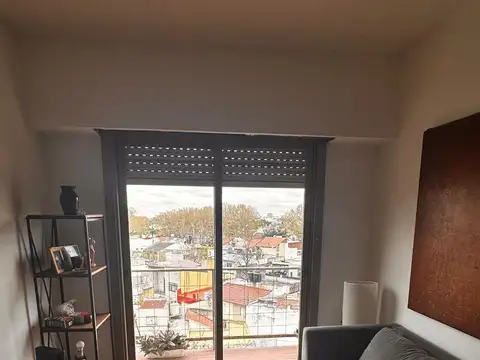 ALQUILER 3 AMB FRENTE CON BALCON VERSAILLES