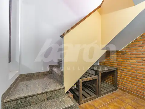 Depto Tipo Casa en Venta 17 años