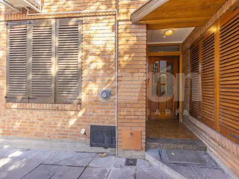 Depto Tipo Casa en Venta en Lomas de Zamora, USD 110.000