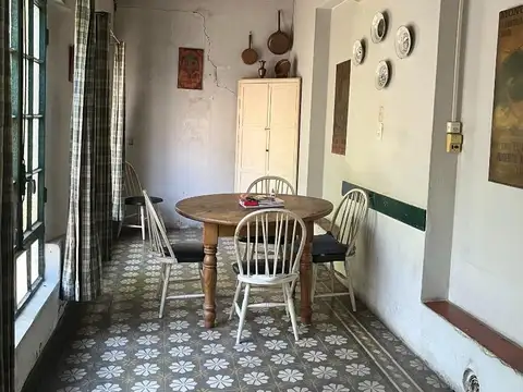 Casa en Venta en Adrogue, USD 160.000