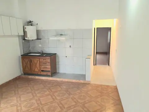 ALQUILER depto 2 amb. AMPLIOS, 1 habit., cocina/comedor, balcon tipo patio