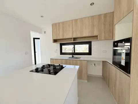 Casa en Venta 1 año