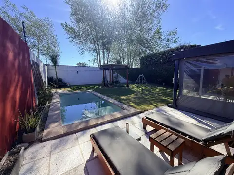 Casa 5 ambientes con 2 baños