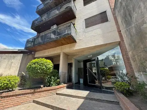 Sarmiento 1800