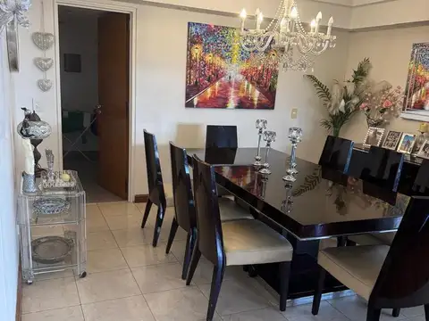 Departamento 4 ambientes con 2 baños