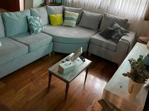 Casa en Venta con 4 cocheras