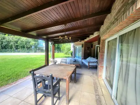 Casa en Venta, 8 ambientes en el Golf Club Argentino, Ruta 8 km 41.5