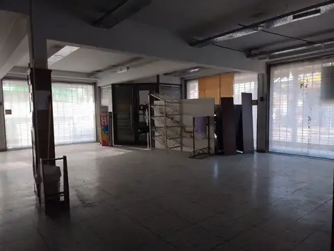 Local en Venta 40 años