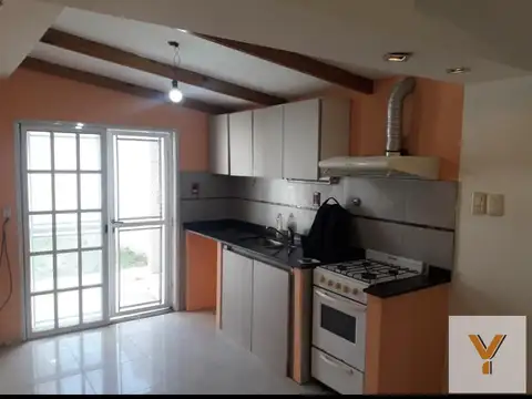 PH en venta - 1 Dormitorio 1 Baño - 80Mts2 - Caseros