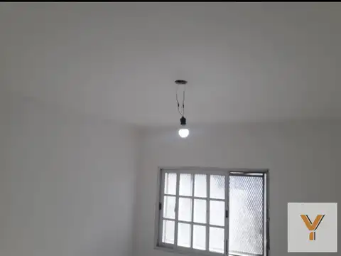 Depto Tipo Casa en Venta en Caseros, USD 54.000
