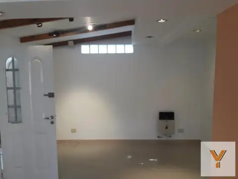 Depto Tipo Casa 2 ambientes con 1 baño