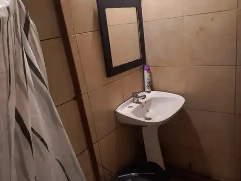 PH en Venta - 7 Dormitorios 3 Baños - 325mts - Escobar