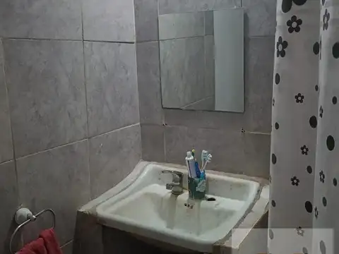 PH en Venta - 7 Dormitorios 3 Baños - 325mts - Escobar