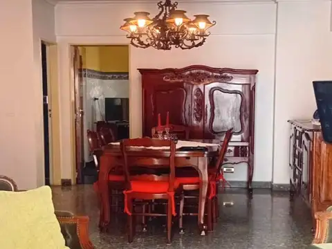 Beauchef 200, Piso 8