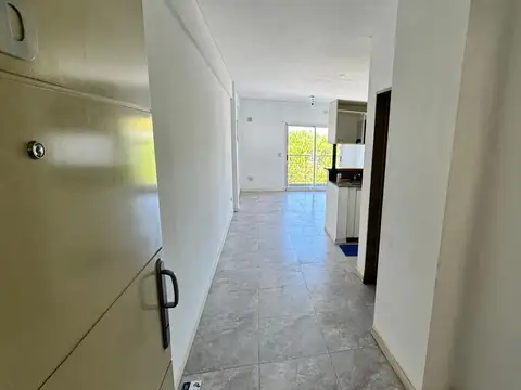 Intendente Alvear 2000, Piso 3