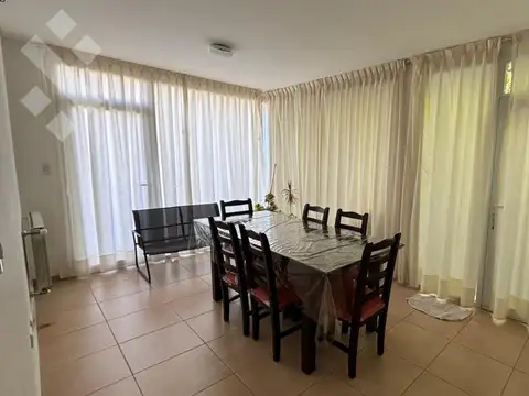 Duplex en venta de 3 dormitorios en barrio privado la Peregrina –Neuquen capital