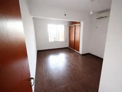 Casa en Alquiler en La Plata, $ 900.000