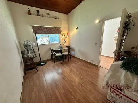 Depto Tipo Casa en Venta en Saavedra, USD 210.000