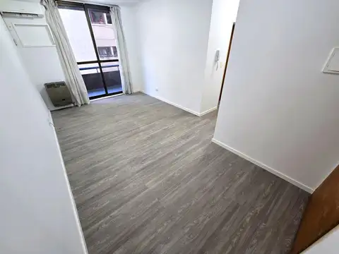 2 ambientes con balcón, cocina y lavadero independientes - Seguridad 24 h. E-FURIO.