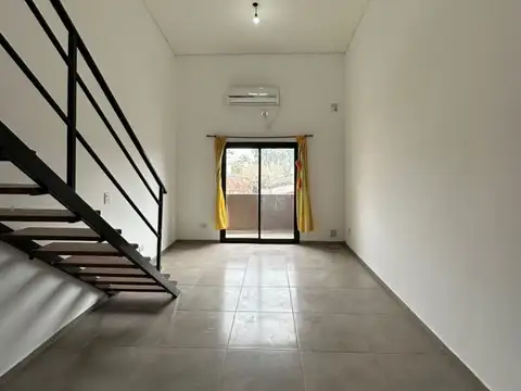 Departamento en Alquiler en Los Polvorines, $ 600.000
