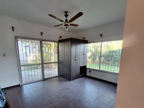 CASA  B° PRIVADO LAS PALMERAS, TIRASO GUAYMALLÉN