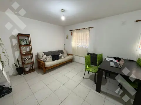 Depto Tipo Casa 3 ambientes con 1 baño