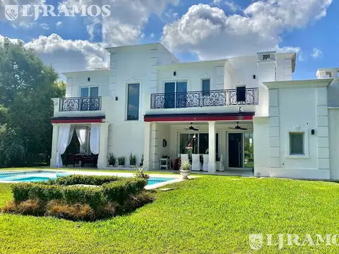 4 DORMITORIOS y ESCRITORIO. LOTE INTERNO.