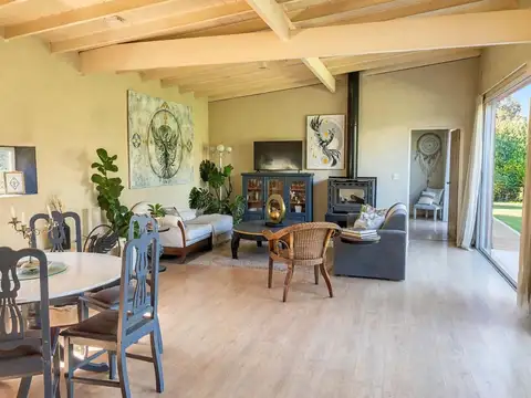Venta Casa de 4 dormitorios - Altos del Barranco . Barrio Cerrado (sin expensas)