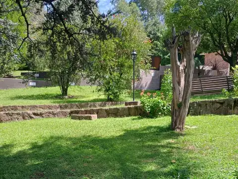 CASA SALSIPUEDES - Álvarez Jonte y Paraná Barrio Ariel