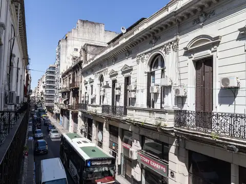 Hotel en Venta 100 años