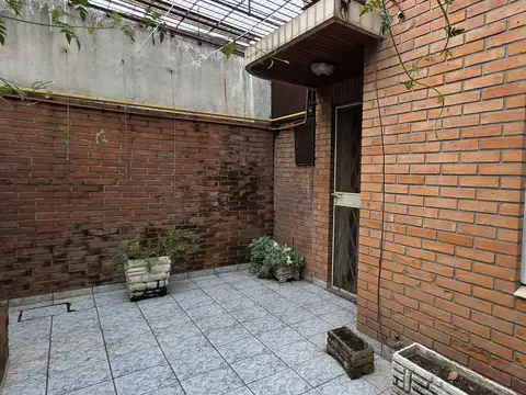 Sarmiento 3000, Piso PB