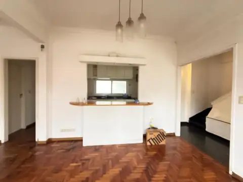 Depto Tipo Casa 4 ambientes con 2 baños