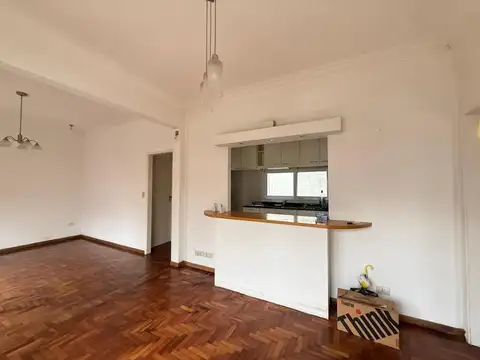 Depto Tipo Casa en Alquiler de 4 ambientes
