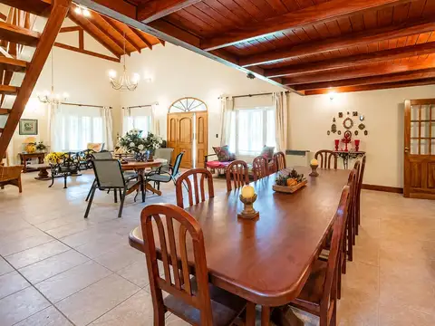 Casa en Venta en Roldan, USD 380.000