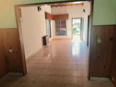 Casa en Venta San Miguel dos habitaciones, amplio fondo ( apta credito)