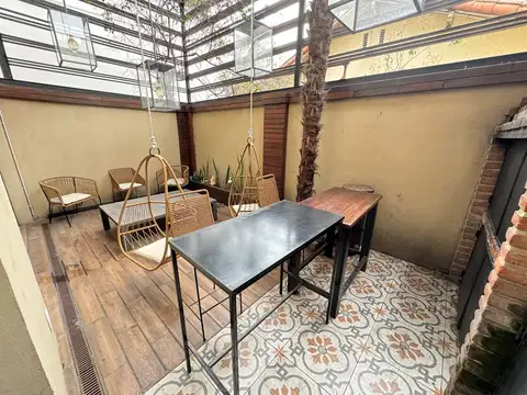 Depto Tipo Casa en Venta con 1 cocheras