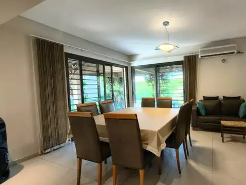 Casa en Venta al Oeste