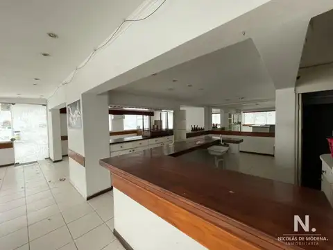 Local en Alquiler Temporal en Península, USD 31.000