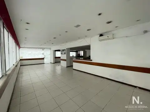 Local en Punta del Este, Peninsula