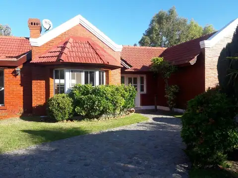 Casa en venta - 3 dormitorios 2 baños - 150mts2 - Canning (E. Echeverria)