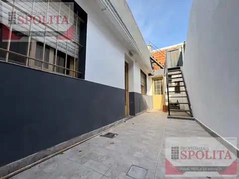 Depto Tipo Casa en Alquiler de 1 dormitorio